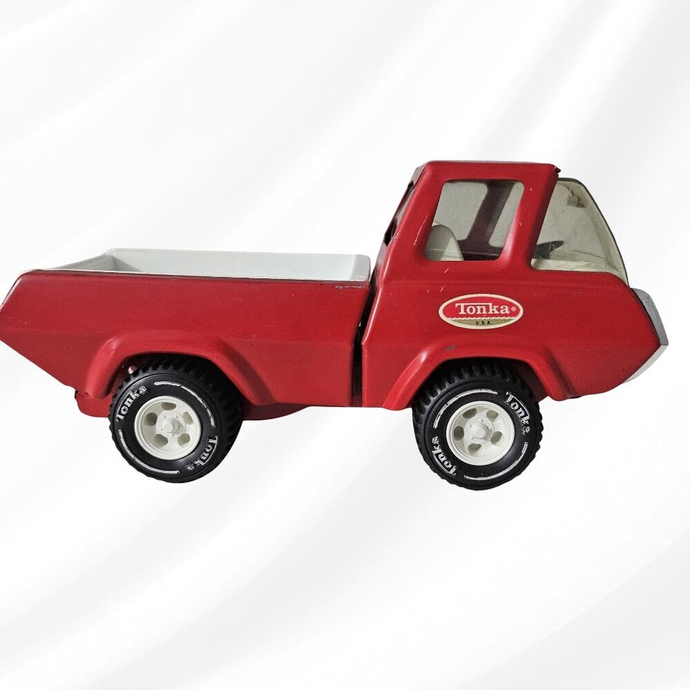 Vintage Tonka Red Pickup Truck 8.5 Inch Pressed Steel 1970s